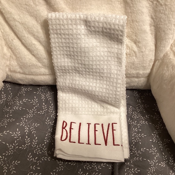 Rae Dunn tea towels - Picture 1 of 2